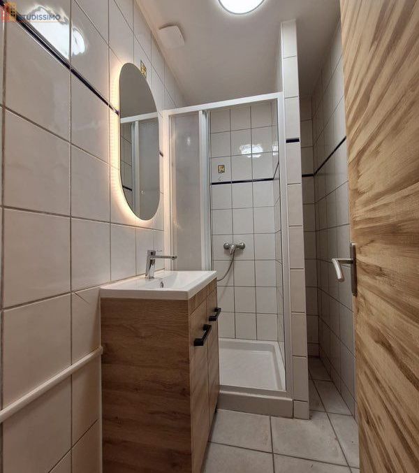 Studio meublé 28m² Cholet 49300 - Meublé, lumineux - Photo 2