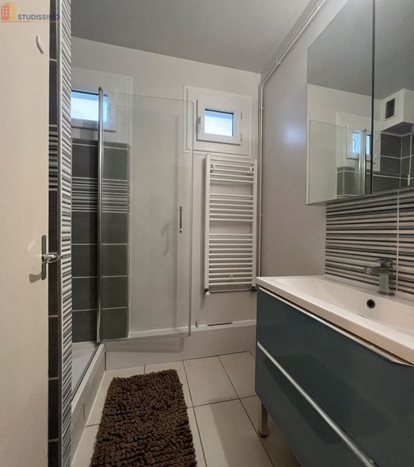 Studio meublé 11m² Angers 49000 - Proche université - Photo 1