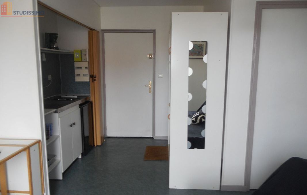 Studio meublé 28m² Reims 51100 - Meublé, DPE C - Photo 5