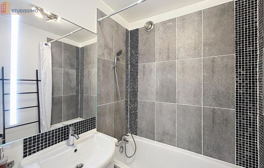 Studio meublé 33m² Reims 51100 - Étage élevé, lumineux - Photo 2
