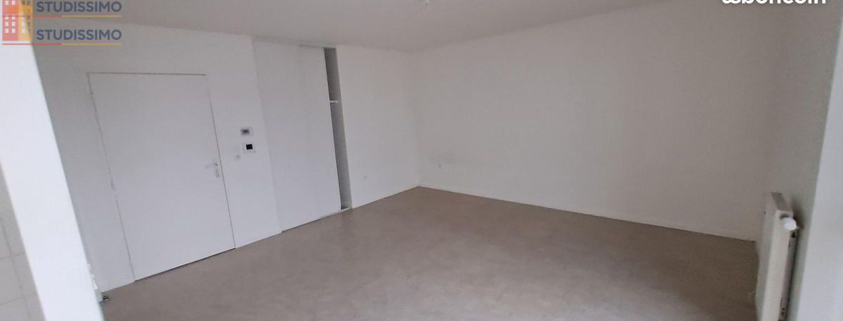 Studio à Reims
