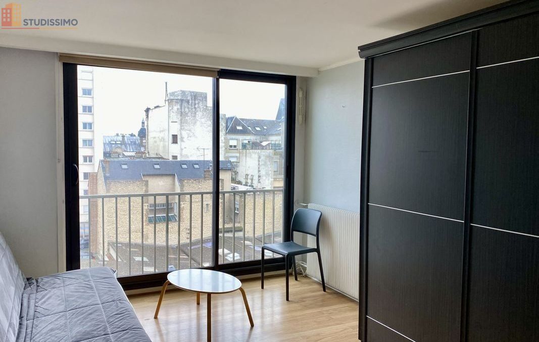 Studio meublé 25m² Reims - En 7e étage, lumineux - Photo 1