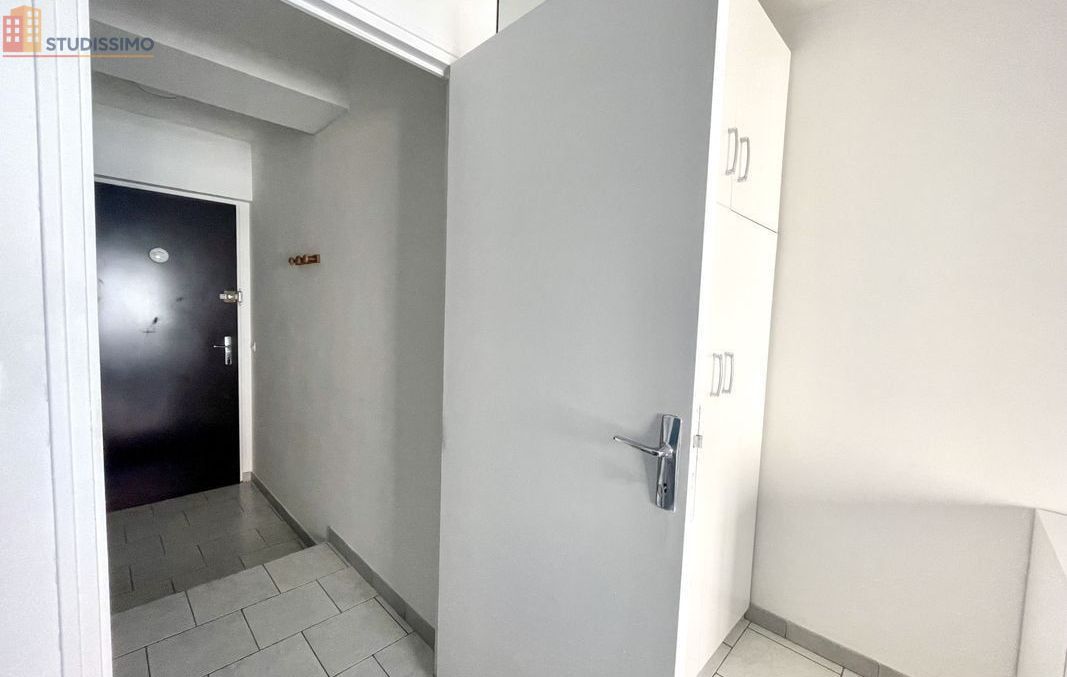 Studio 36m² Reims 51100 - Meublé, DPE D - Photo 3