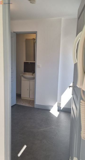 Studio 26m² Reims 51100 - Lumineux, place de parking - Photo 1