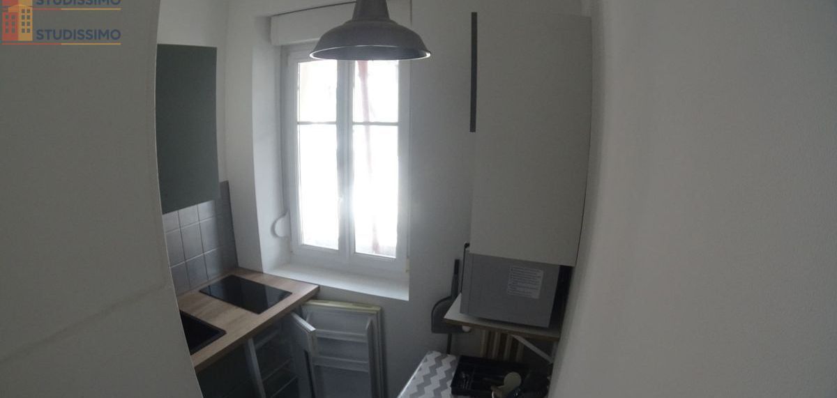 Studio 15m² Reims centre - Meublé, cuisine séparée - Photo 2