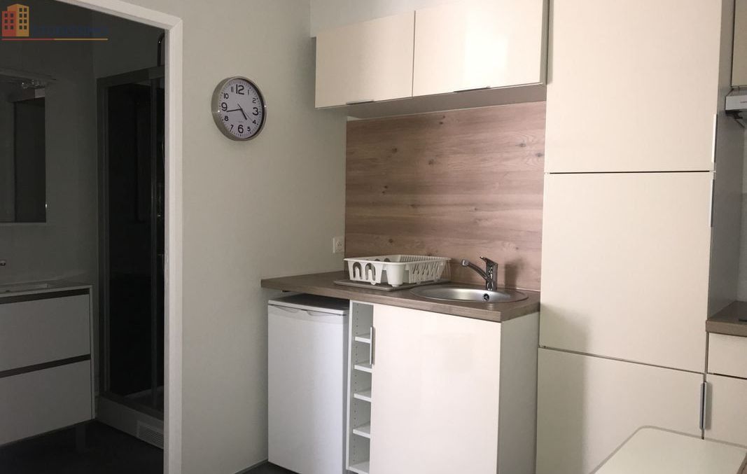Studio meublé 30m² Reims 51100 - Meublé, DPE D - Photo 4