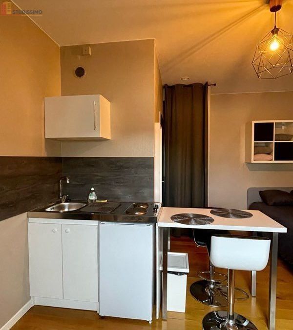 Studio meublé 19m² Reims centre - Meublé, hyper centre - Photo 2