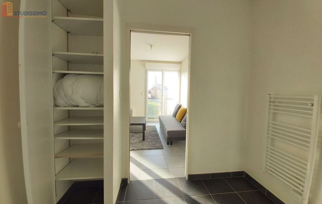 Studio meublé 31m² Reims centre - Meublé, 2e étage - Photo 4