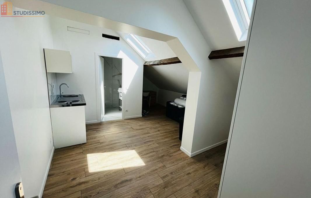 Studio meublé 19m² Reims 51100 - Meublé, 3e étage - Photo 3