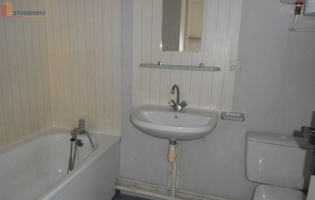 Studio 24m² Reims 51100 - Étage 2/3 - Photo 2