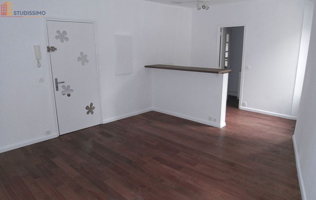 Studio à Reims