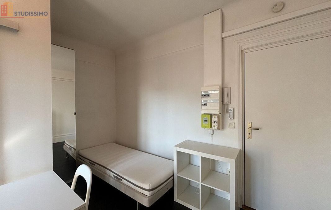 Studio 14m² Reims centre - Meublé, au 3e étage - Photo 3