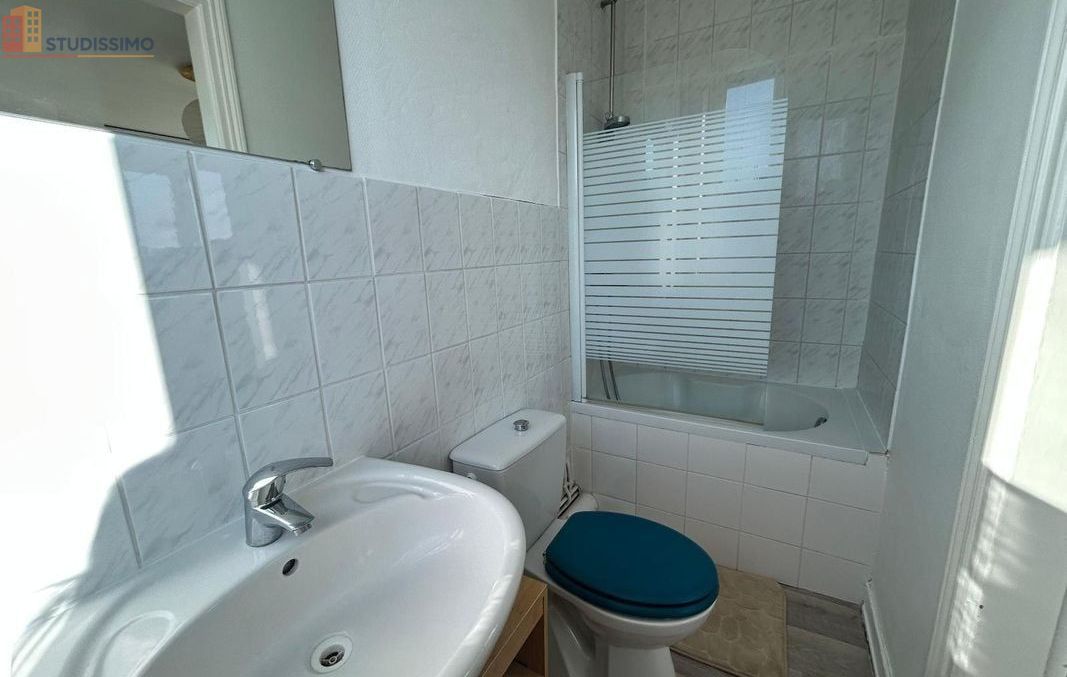 Studio meublé 23m² Reims - Lumineux, au 3e étage - Photo 2