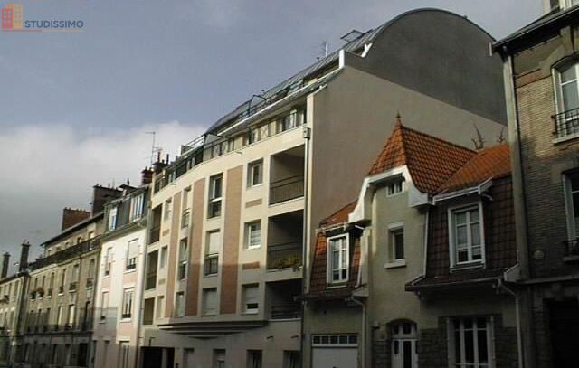 Studio à Reims