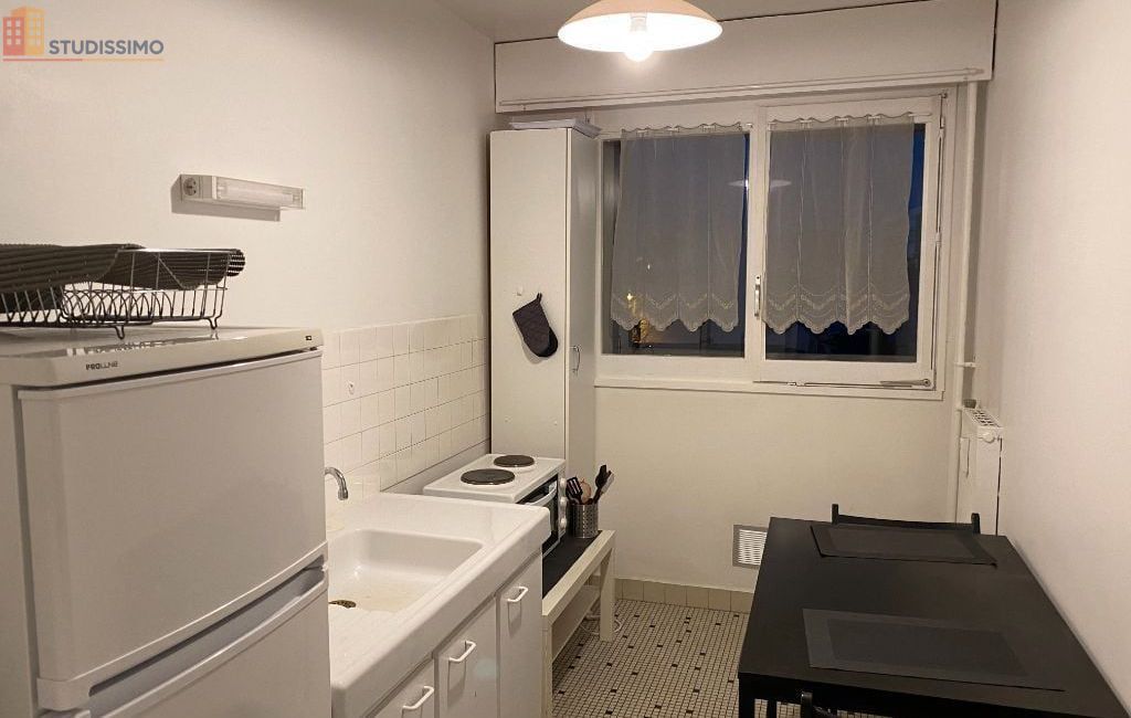 Studio meublé 32m² Reims 51100 - Lumineux, 4e étage - Photo 9