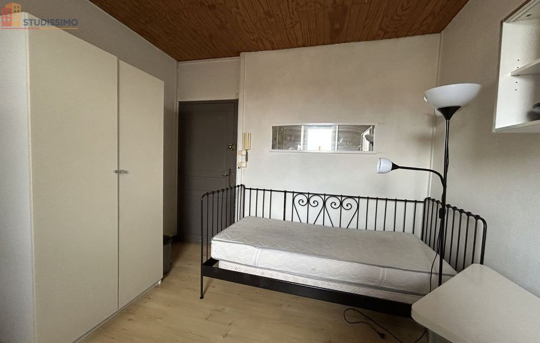 Studio 13m² Reims 51100 - Meublé, dernier étage - Photo 4
