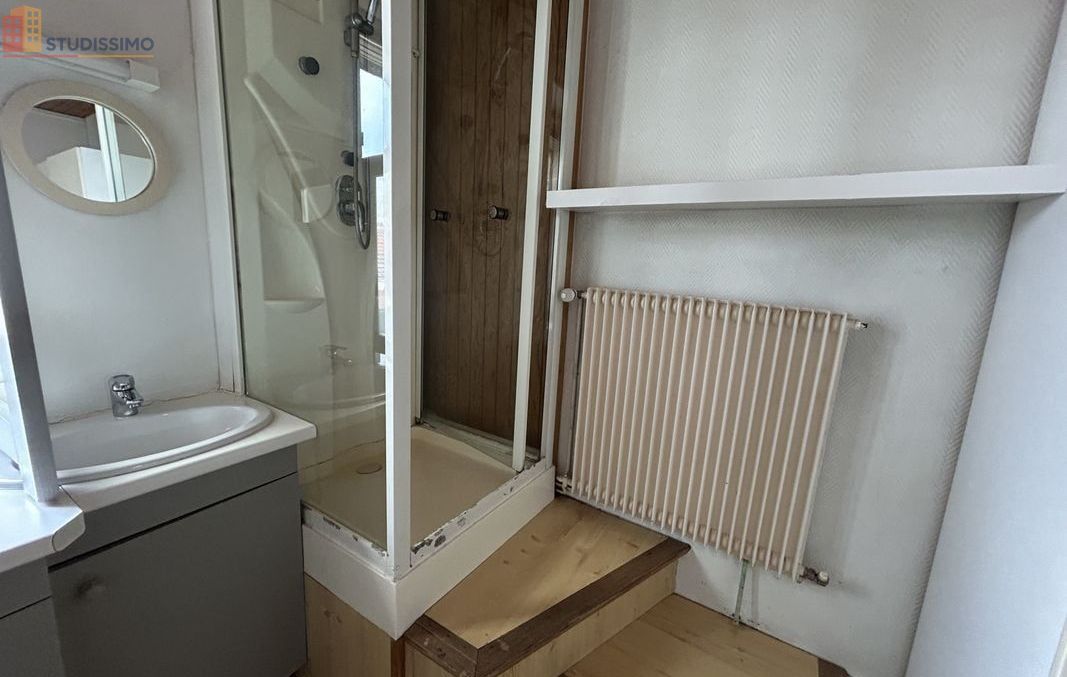 Studio 13m² Reims 51100 - Meublé, dernier étage - Photo 3