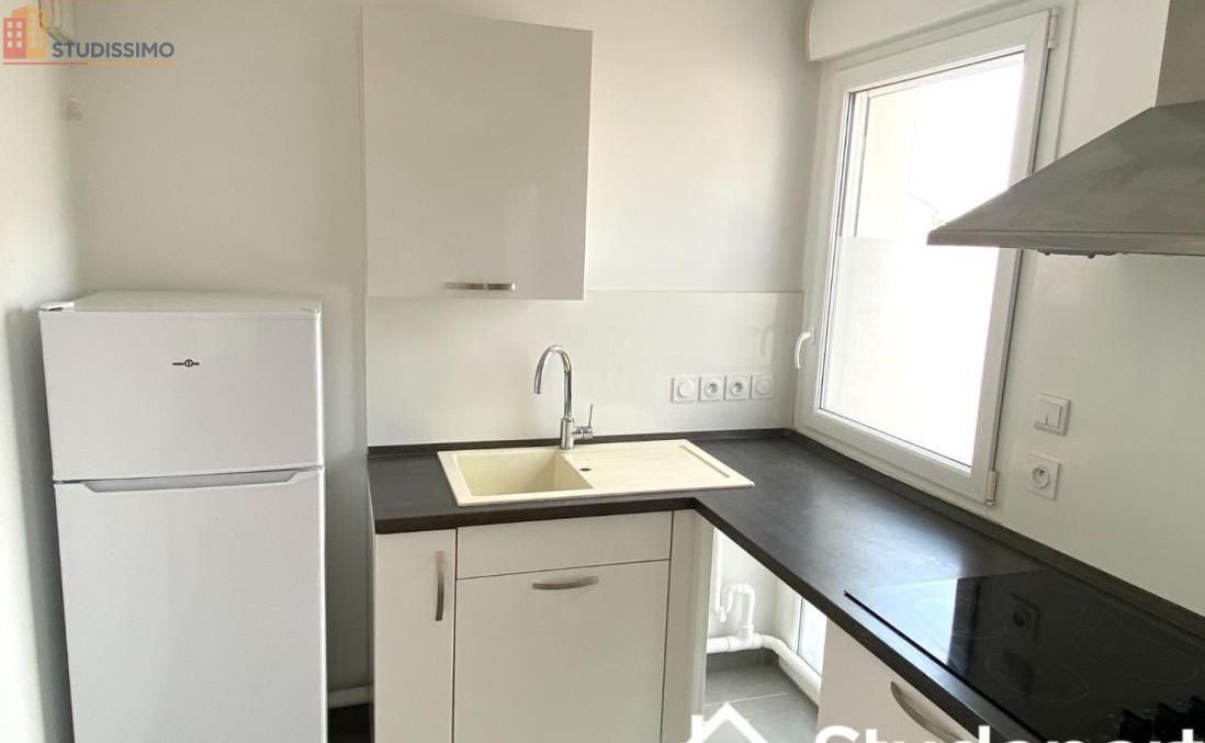 Studio meublé 35m² Reims 51100 - Lumineux, au 3e étage - Photo 4