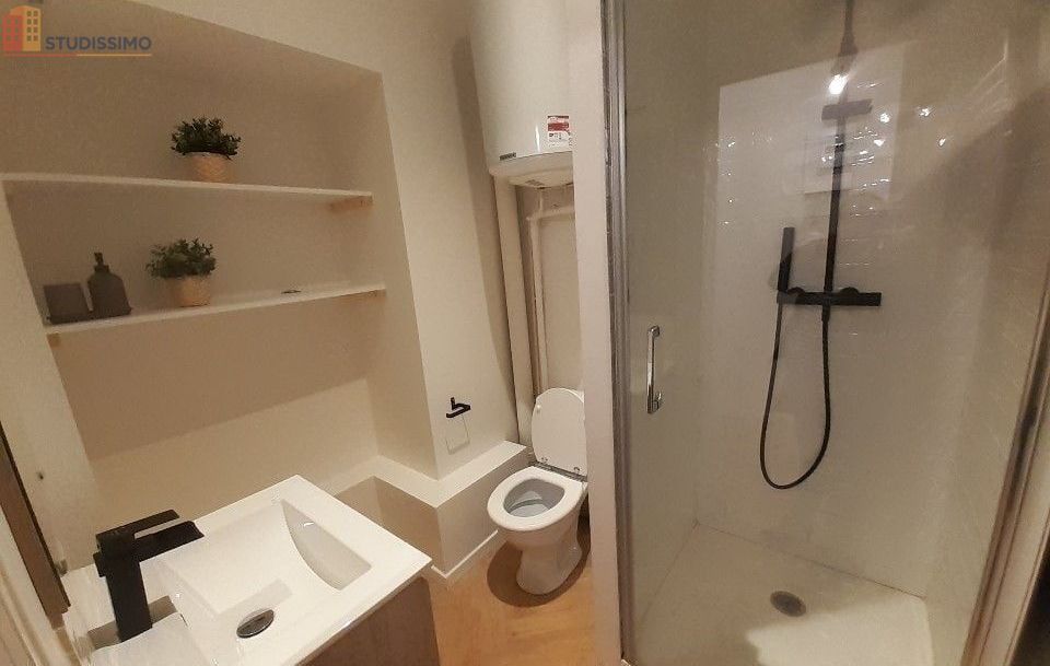 Studio meublé 25m² Reims 51100 - Meublé, DPE C - Photo 1