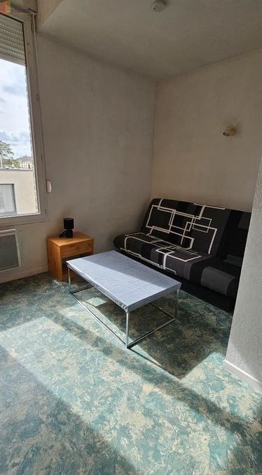 Studio meublé 15m² Reims centre-ville - Rue Gambetta - Photo 1