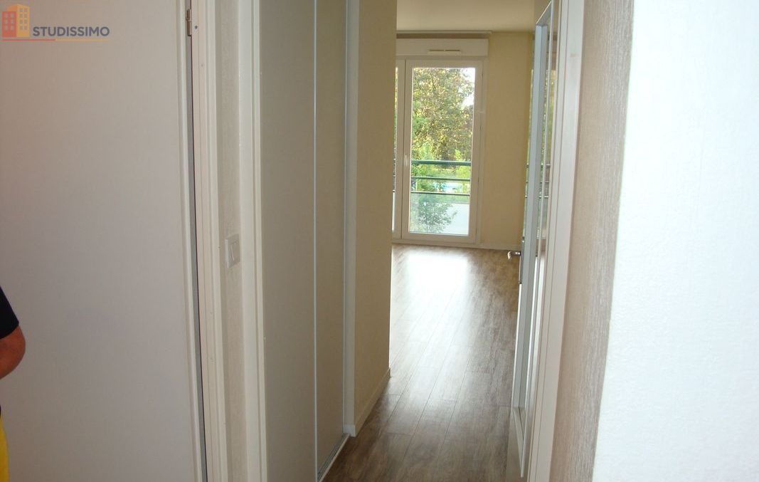 Studio 30m² Reims 51100 - Parking, 2e étage - Photo 2