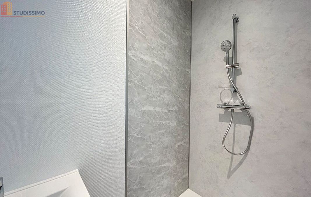 Studio meublé 20m² Reims 51100 - Meublé, 3e étage - Photo 1