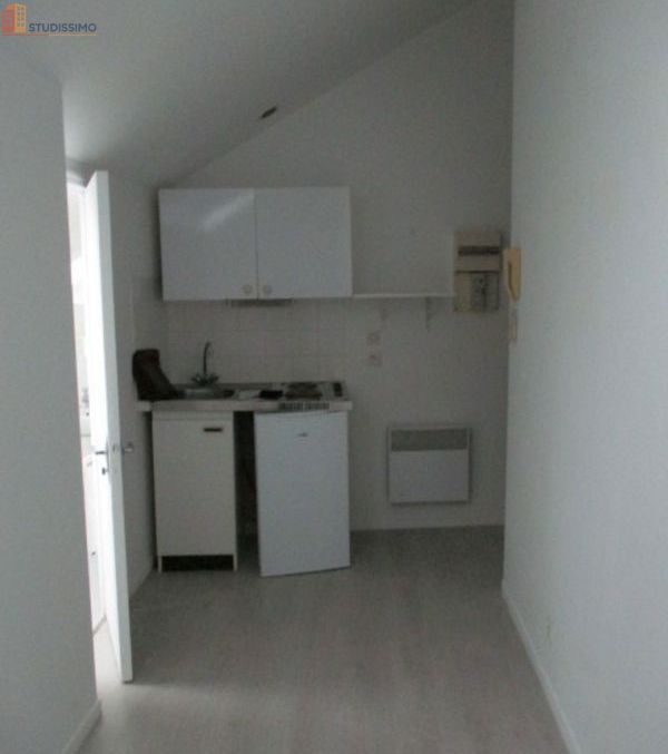 Studio 14m² Reims centre - Lumineux, 2e étage - Photo 2