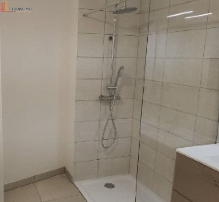 Studio 26m² Bezannes - DPE D - Photo 3