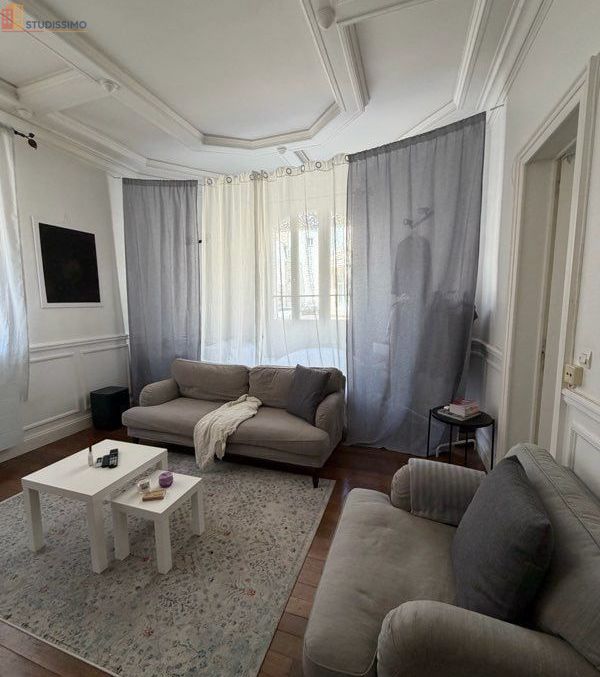 Studio à Reims