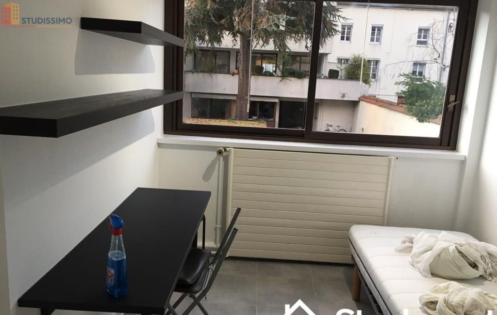 Studio meublé 10m² Reims 51100 - Meublé, DPE A - Photo 1