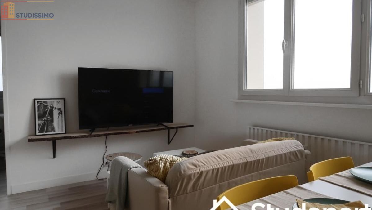 Studio 11m² Reims 51100 - Meublé, étage élevé - Photo 1