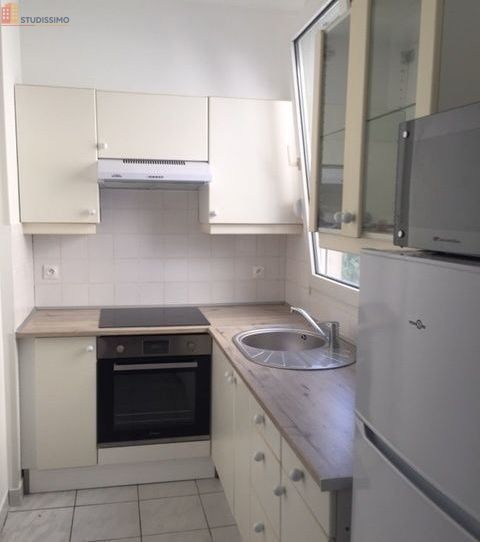 Studio meublé 10m² Reims 51100 - Meublé, DPE C - Photo 2
