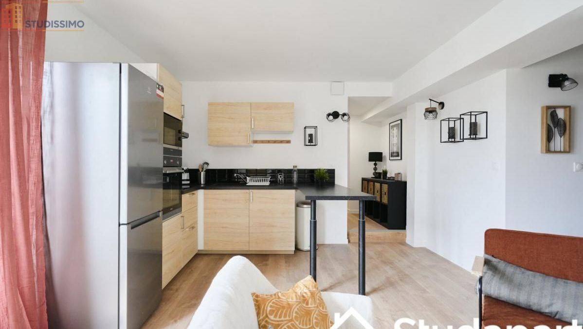 Studio meublé 11m² Reims 51100 - Calme, lumineux - Photo 1