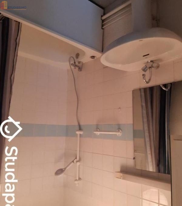 Studio 33m² Reims 51100 - Meublé, DPE D - Photo 4