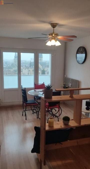 Studio meublé 27m² Saint-Memmie - 7e étage, lumineux - Photo 2