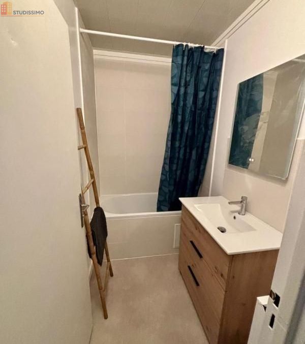 Studio meublé 10m² Reims 51100 - Meublé, 4e étage - Photo 1