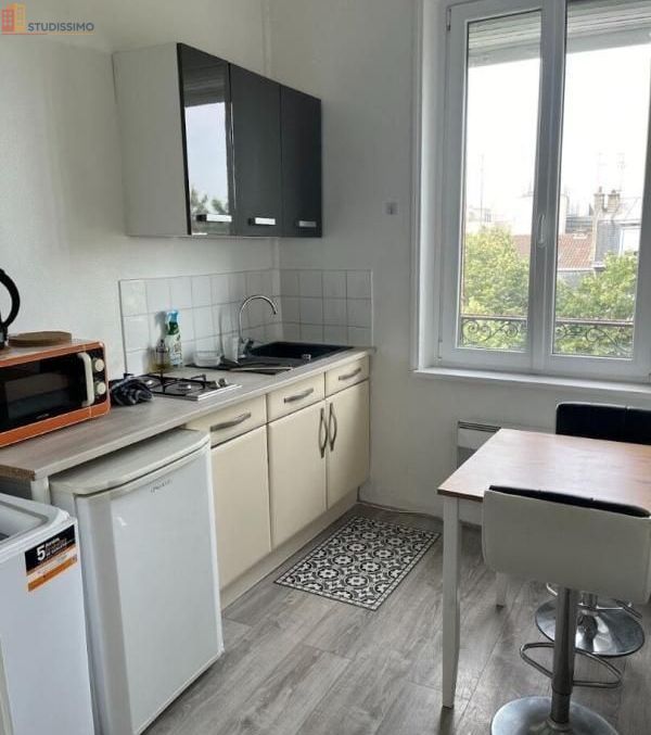 Studio meublé 14m² Reims 51100 - Calme, 4e étage - Photo 1