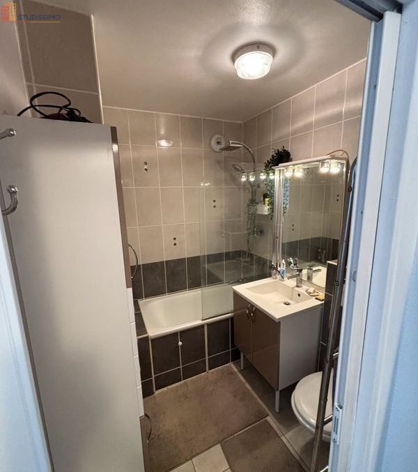 Studio 31m² Reims 51100 - Grand, meublé, étage élevé - Photo 1