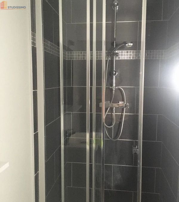 Studio meublé 12m² Reims - Meublé, 3e étage - Photo 2