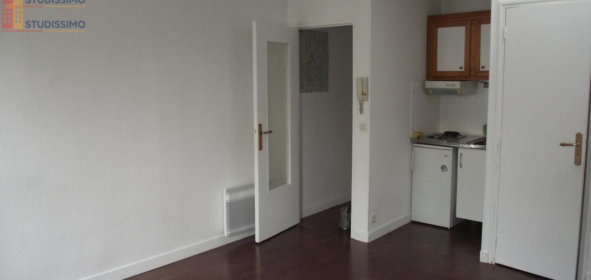 Studio 22m² Reims 51100 - Meublé, proche transports et commerces - Photo 1