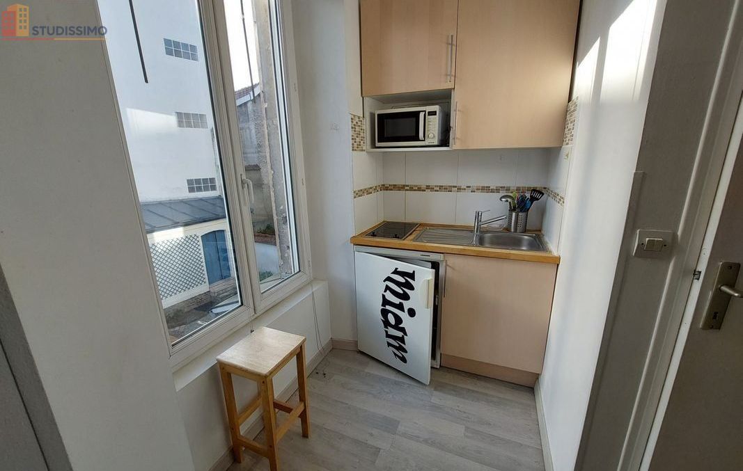 Studio meublé 25m² Reims - Meublé, 1er étage - Photo 4
