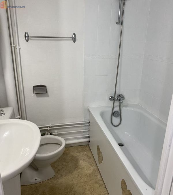 Studio 24m² Reims - Chambre séparée, proche place Luton - Photo 1