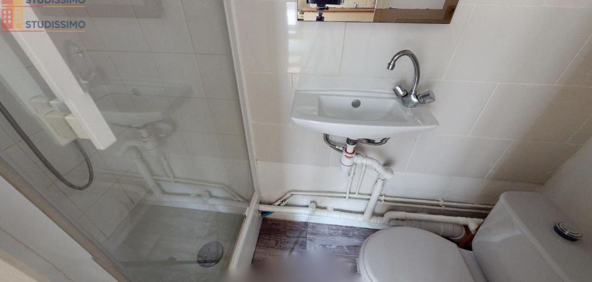 Studio meublé 17m² Reims 51100 - Meublé, 3e étage - Photo 2