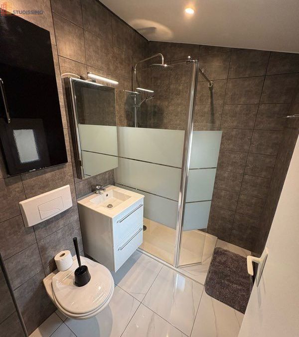 Studio meublé 25m² Reims 51100 - Lumineux, calme - Photo 1