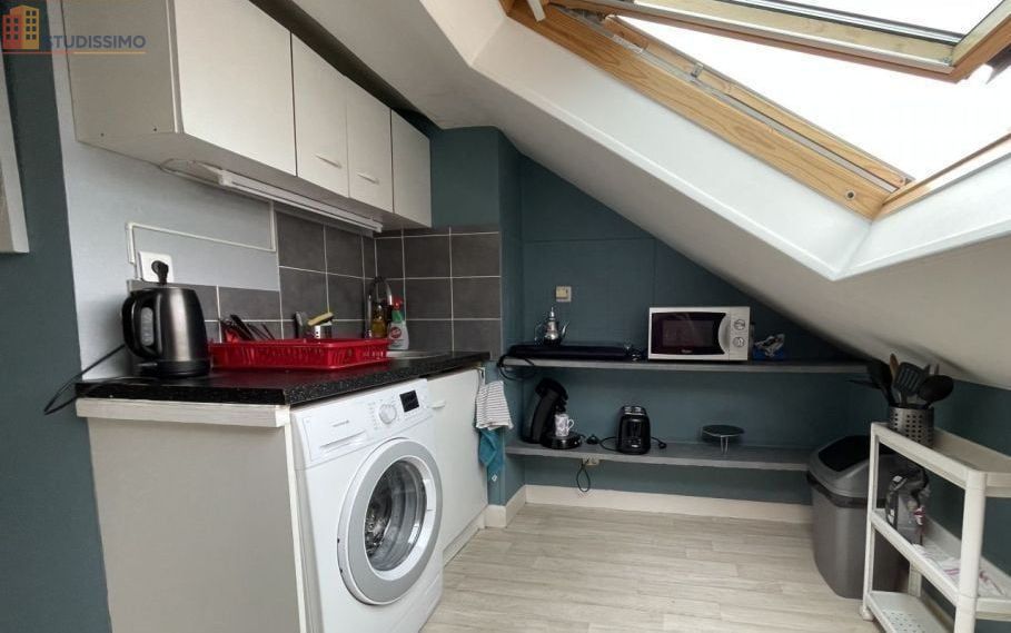 Studio meublé 16m² Reims 51100 - Lumineux, mansardé - Photo 1