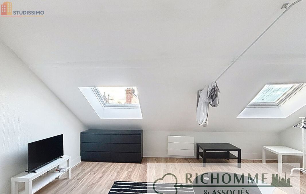Studio meublé 21m² Reims 51100 - Dernier étage, lumineux - Photo 1