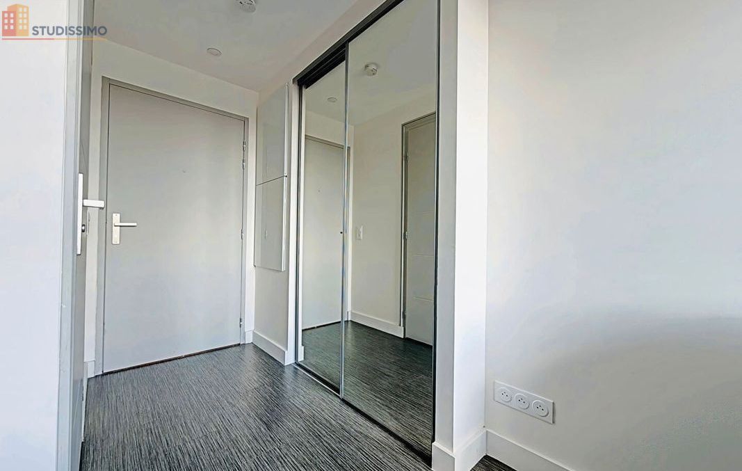 Studio meublé 16m² Reims 51100 - Meublé, 2e étage - Photo 2