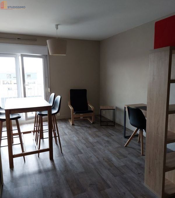 Studio meublé 30m² Reims 51100 - Balcon, grand séjour - Photo 2