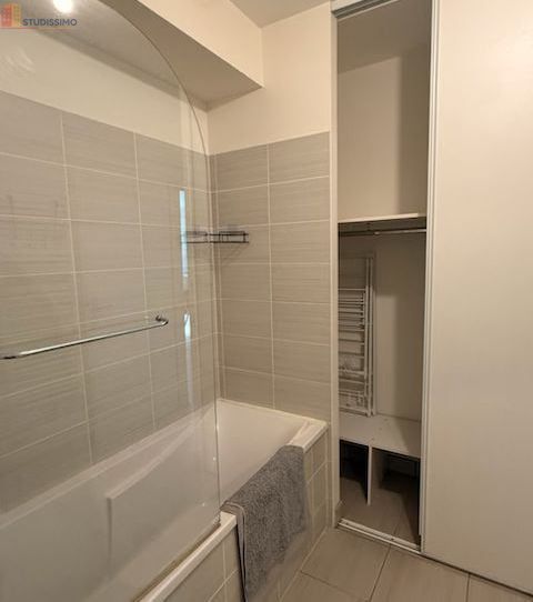 Studio meublé 34m² Reims centre - Grand, lumineux - Photo 2