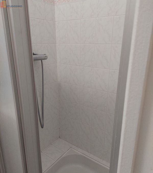 Studio meublé 22m² Reims 51100 - Meublé, fonctionnel - Photo 2